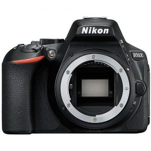 Nikon D5600 body