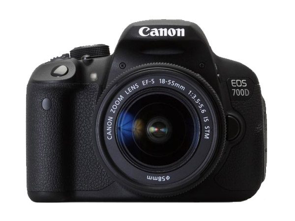 Canon EOS 700D + 18-135mm iS STM