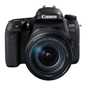 Canon EOS 77D + 18-135mm iS nano-USM