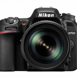 Nikon D7500 + AF-S DX 18-105 f/3.5-5.6G ED VR