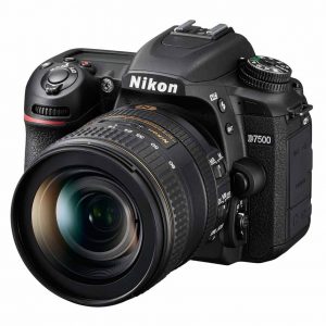 Nikon D7500 + AF-S 16-80mm VR