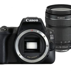 Canon EOS 200D zwart + 18-135mm iS STM