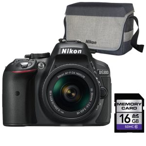 Nikon D5300 + AF-P 18-55mm VR Starterkit (+tas en 16GB geheugenkaart)
