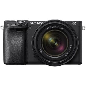 Sony A6400 body zwart + 18-135MM F/3.5-5.6 OSS (ILCE6400M)